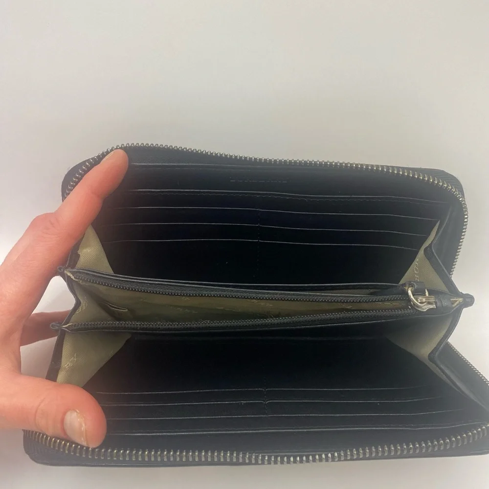Burberry zippy large nova wallet in leather - Picture 6 of 9
